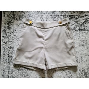 H&M Cream Button Shorts